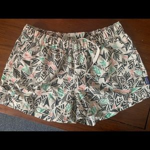 xs Patagonia barely baggies!